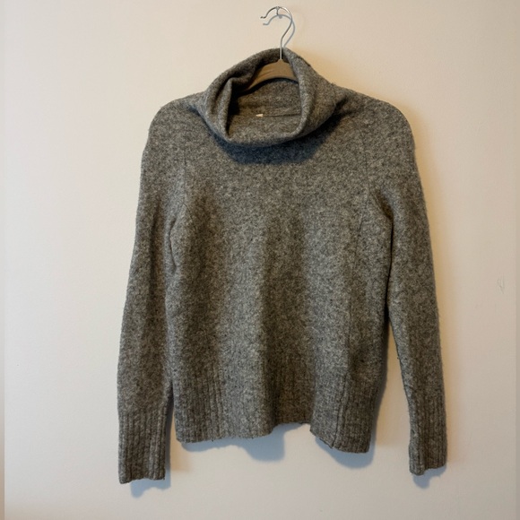 The Group by Babaton Marino Wool Sweater - Picture 4 of 6